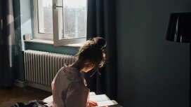 4 Tipps zum Lüften des Schlafzimmers für einen gesunden Schlaf